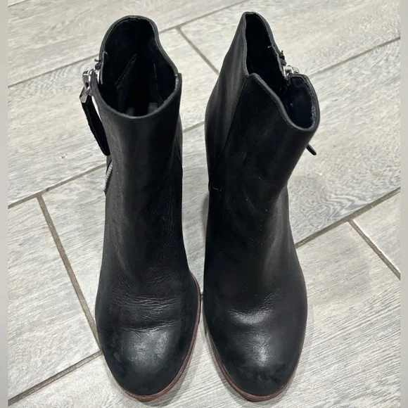 Gianni Binni Chellie Black Ankle Boots Size 7.5 - Picture 2 of 7